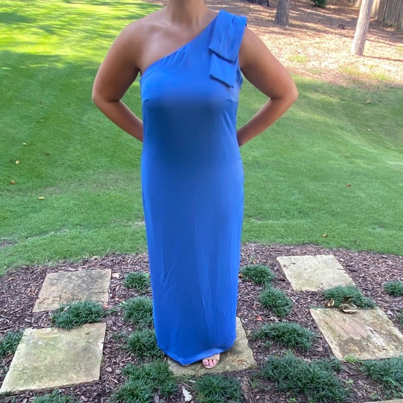 Nicole Miller One-Shoulder Evening Gown - Picture 1 of 2